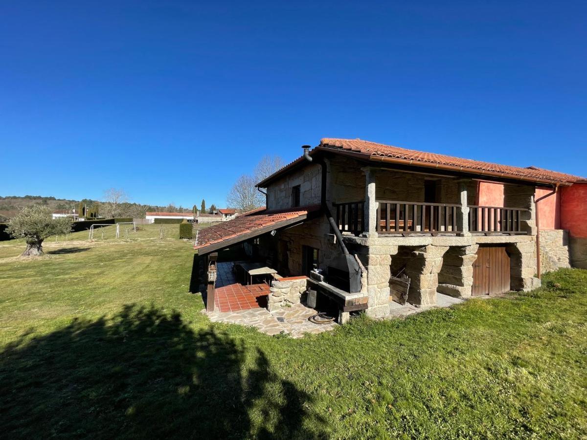 Casa De Campo Con Piscina, Entera O Por Habitaciones Amoeiro Bagian luar foto