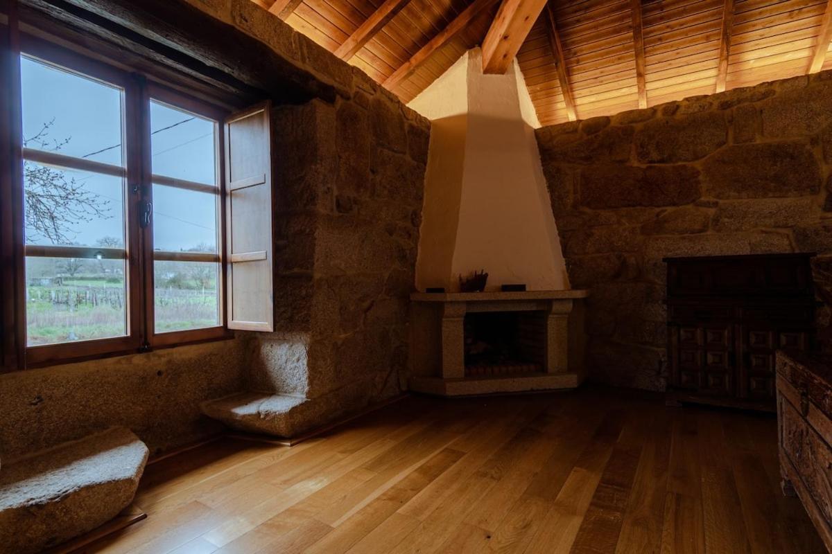 Casa De Campo Con Piscina, Entera O Por Habitaciones Amoeiro Bagian luar foto